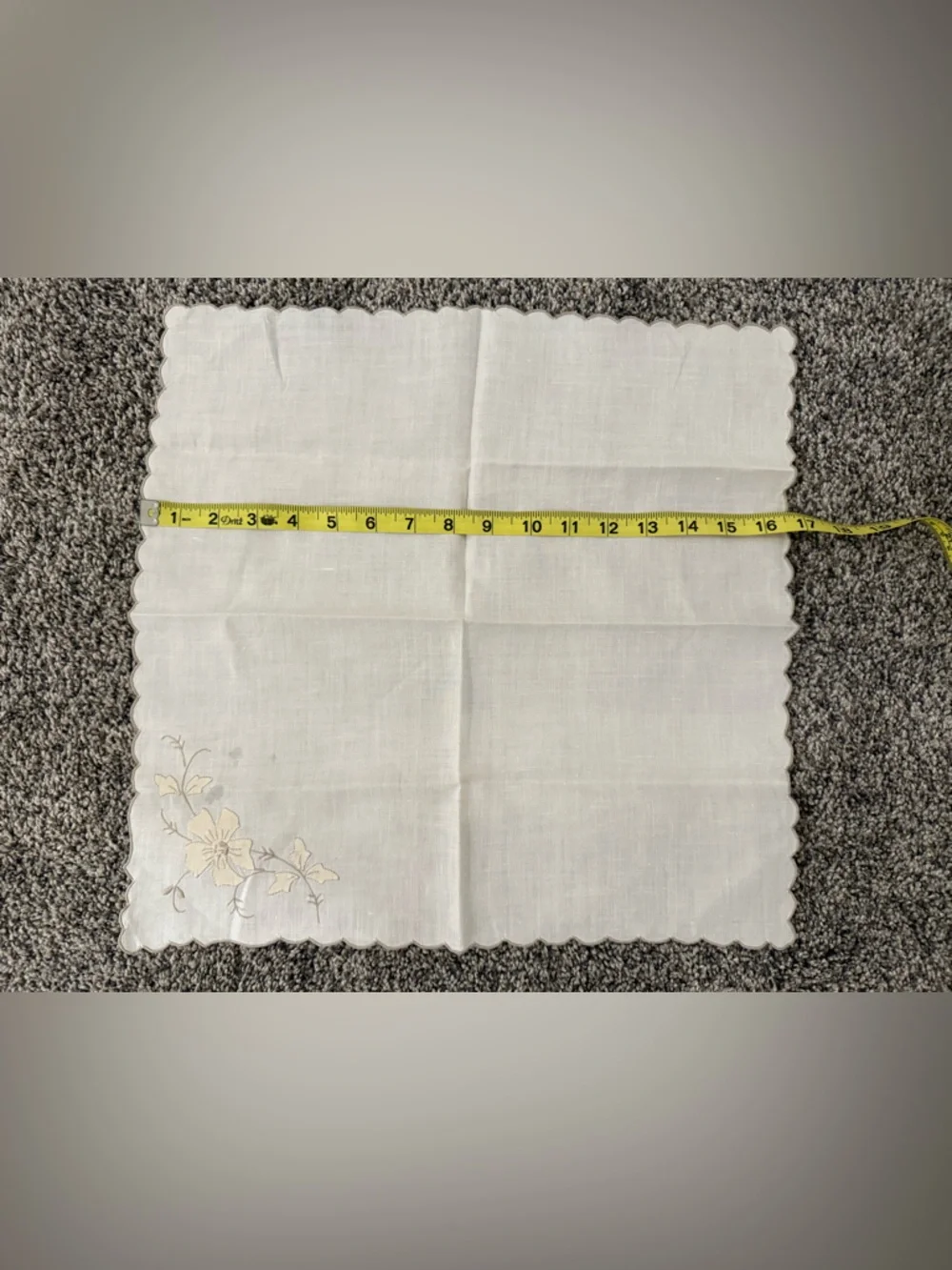 Set of 12 vintage Embroidered Floral Napkins - white with Beige gray Trim